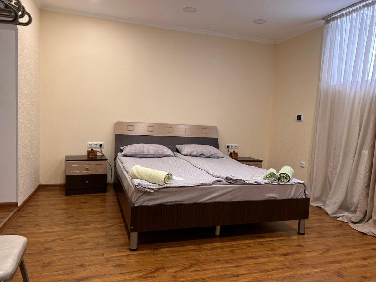 Dada - Cozy Apartment In The Center Of Tiflis Dış mekan fotoğraf