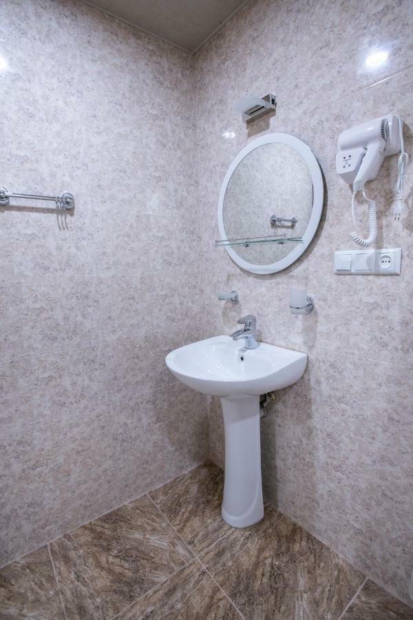 Dada - Cozy Apartment In The Center Of Tiflis Dış mekan fotoğraf