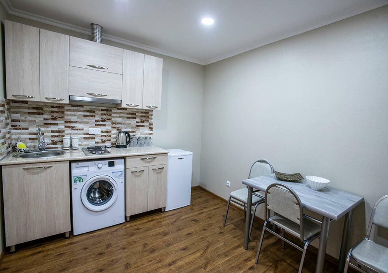Dada - Cozy Apartment In The Center Of Tiflis Dış mekan fotoğraf
